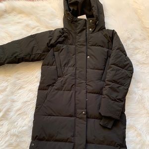 Long fitted women’s coat